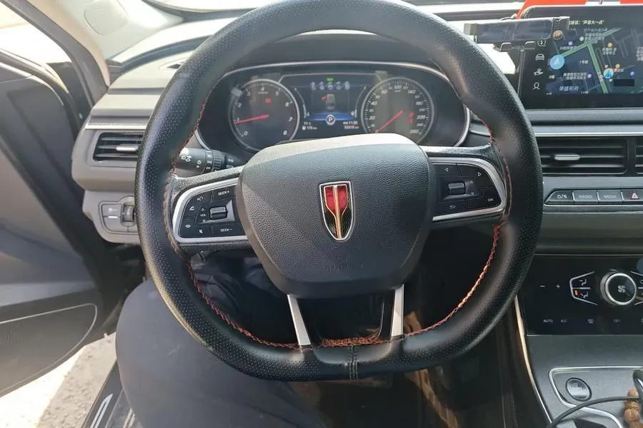 2022 HongQi H5 1.8T 197HP L4 6AT,autocango,china used car exporter,china ev exporter,chinese used car exporter,chinese used ev exporter