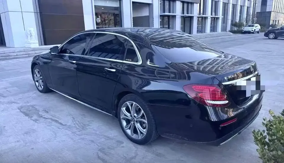 2020 Mercedes-Benz E Class 2.0T 258HP L4 9AT,autocango,china used car exporter,china ev exporter,chinese used car exporter,chinese used ev exporter