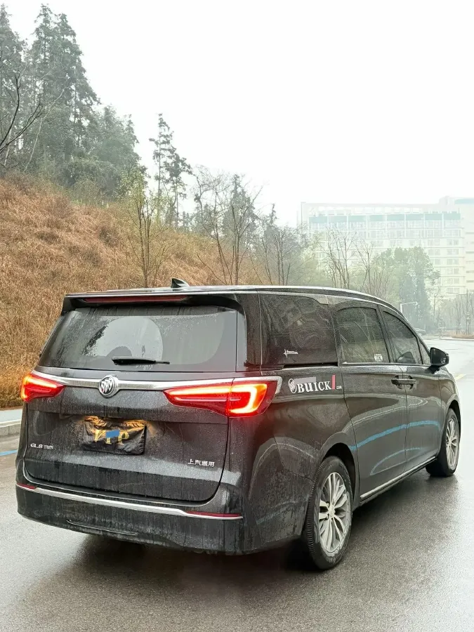 2023 Buick GL8 2.0T 237HP L4 9AT,autocango,china used car exporter,china ev exporter,chinese used car exporter,chinese used ev exporter