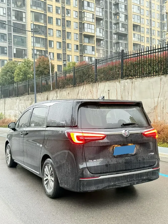 2023 Buick GL8 2.0T 237HP L4 9AT,autocango,china used car exporter,china ev exporter,chinese used car exporter,chinese used ev exporter