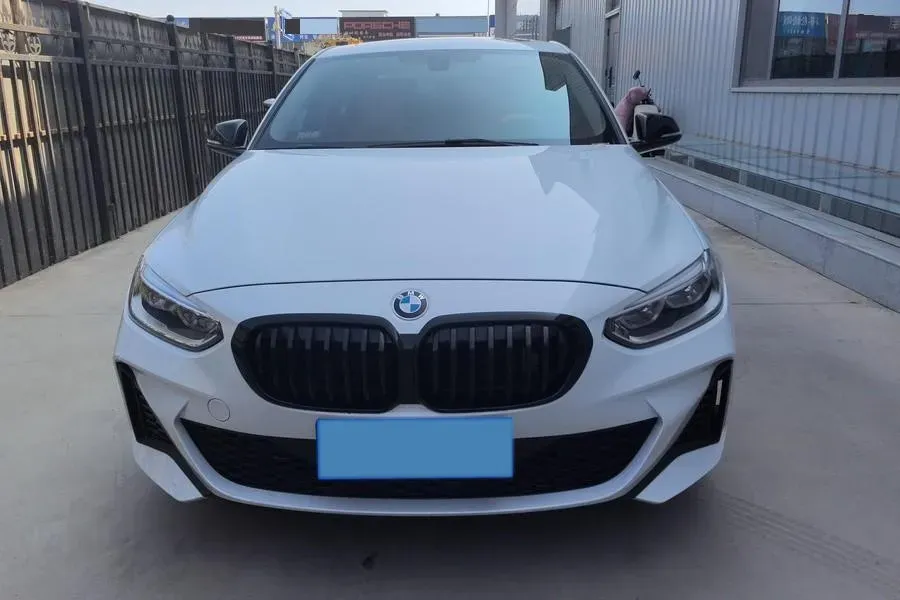 2023 BMW 1 Series 1.5T 136HP L3 7DCT,autocango,china used car exporter,china ev exporter,chinese used car exporter,chinese used ev exporter