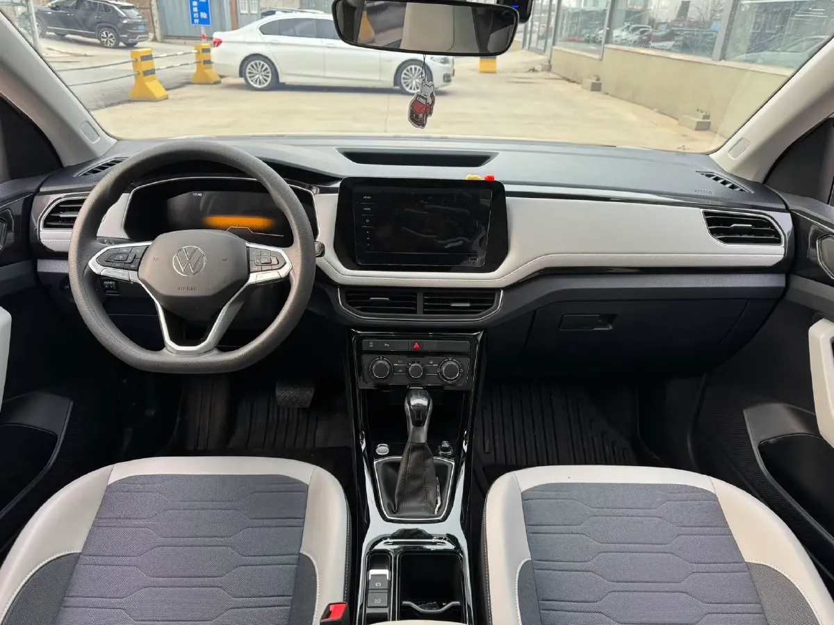 2025 Volkswagen Tharu 1.5L 110HP L4 6AT,autocango,china used car exporter,china ev exporter,chinese used car exporter,chinese used ev exporter