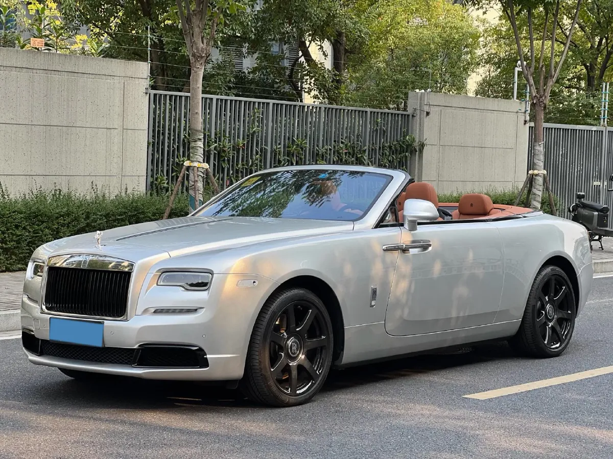 2018 Rolls-Royce Dawn 6.6T 571HP V12 8AT,autocango,china used car exporter,china ev exporter,chinese used car exporter,chinese used ev exporter