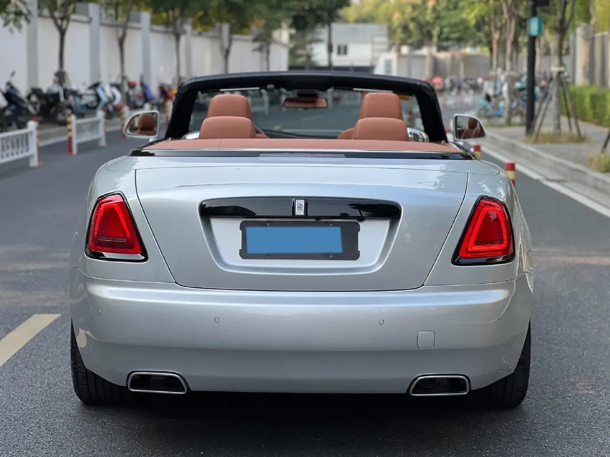 2018 Rolls-Royce Dawn 6.6T 571HP V12 8AT,autocango,china used car exporter,china ev exporter,chinese used car exporter,chinese used ev exporter