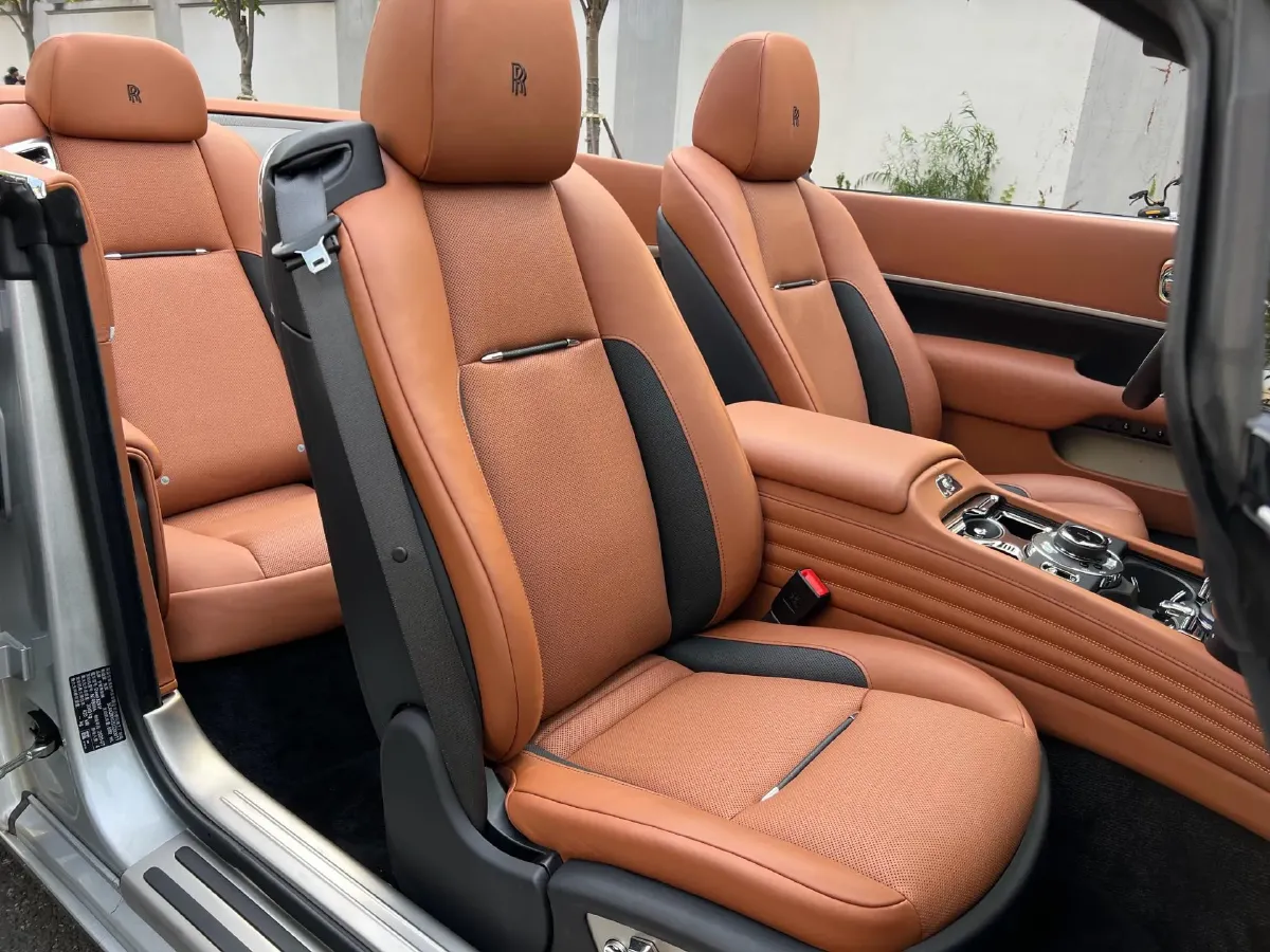 2018 Rolls-Royce Dawn 6.6T 571HP V12 8AT,autocango,china used car exporter,china ev exporter,chinese used car exporter,chinese used ev exporter