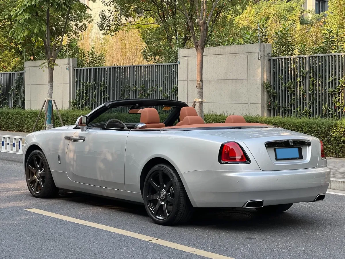 2018 Rolls-Royce Dawn 6.6T 571HP V12 8AT,autocango,china used car exporter,china ev exporter,chinese used car exporter,chinese used ev exporter