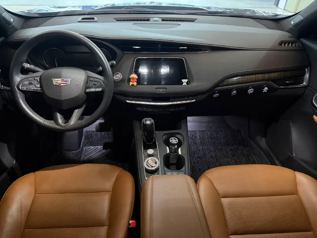 2022 Cadillac XT4 2.0T 237HP L4 9AT,autocango,china used car exporter,china ev exporter,chinese used car exporter,chinese used ev exporter