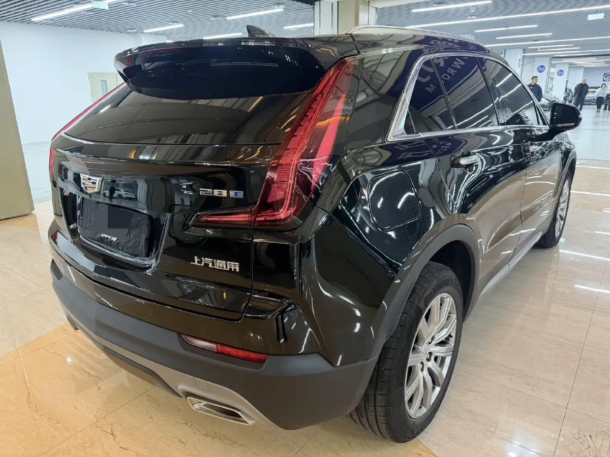 2022 Cadillac XT4 2.0T 237HP L4 9AT,autocango,china used car exporter,china ev exporter,chinese used car exporter,chinese used ev exporter