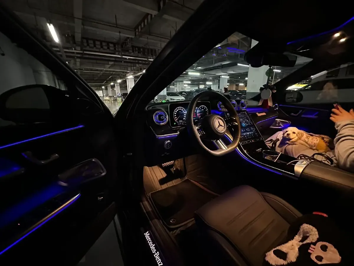 2025 Mercedes-Benz C Class 1.5T 204HP L4 9AT,autocango,china used car exporter,china ev exporter,chinese used car exporter,chinese used ev exporter