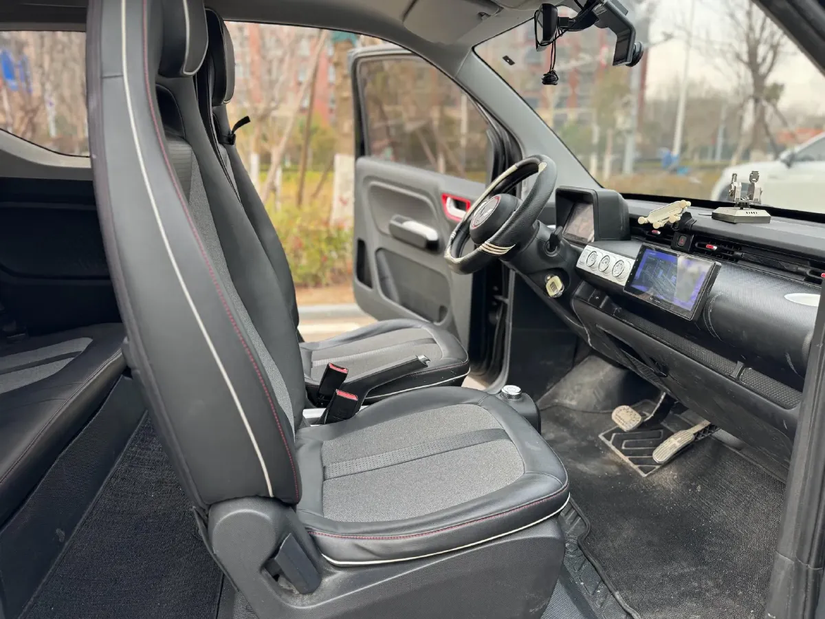 2022 WuLing HongGuang MINI EV BEV 17.3KWH,autocango,china used car exporter,china ev exporter,chinese used car exporter,chinese used ev exporter