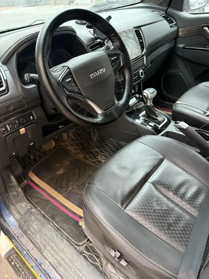 2019 Isuzu D-MAX 3.0T 177HP L4 6AT,autocango,china used car exporter,china ev exporter,chinese used car exporter,chinese used ev exporter