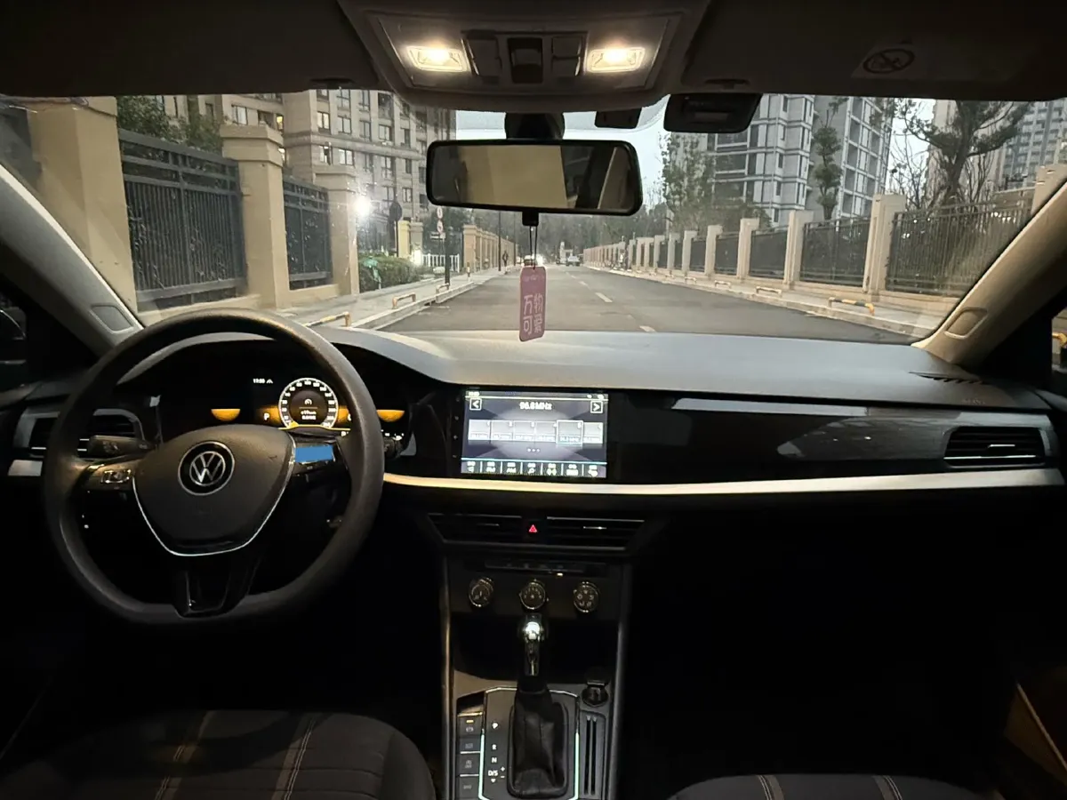 2022 Volkswagen Sagitar 1.2T 116HP L4 7DCT,autocango,china used car exporter,china ev exporter,chinese used car exporter,chinese used ev exporter