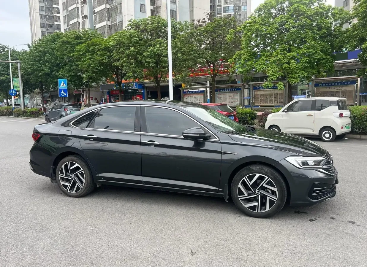 2023 Volkswagen Sagitar 1.5T 160HP L4 7DCT,autocango,china used car exporter,china ev exporter,chinese used car exporter,chinese used ev exporter