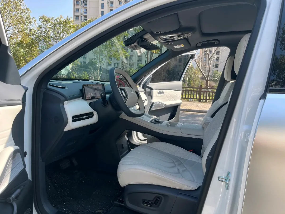 2025 BYD Sea Lion 05 DM-i 1.5L 101HP L4 E-CVT PHEV 18.3KWH,autocango,china used car exporter,china ev exporter,chinese used car exporter,chinese used ev exporter