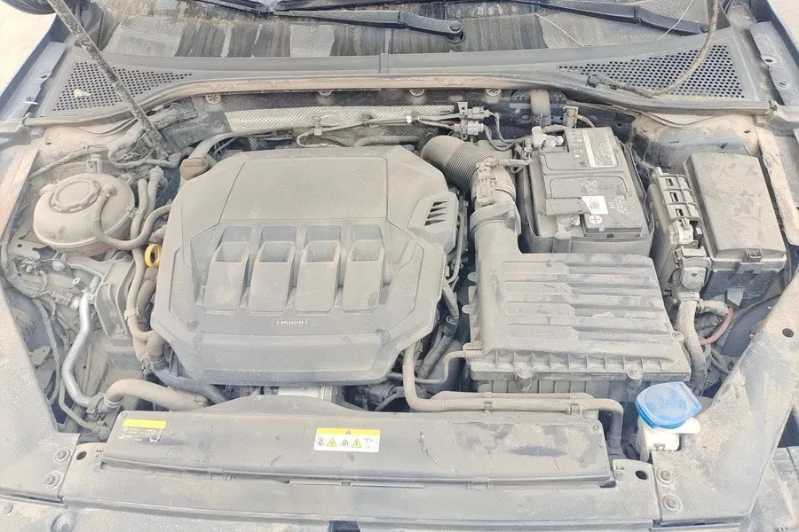 2020 Volkswagen Magotan 2.0T 186HP L4 7DCT,autocango,china used car exporter,china ev exporter,chinese used car exporter,chinese used ev exporter