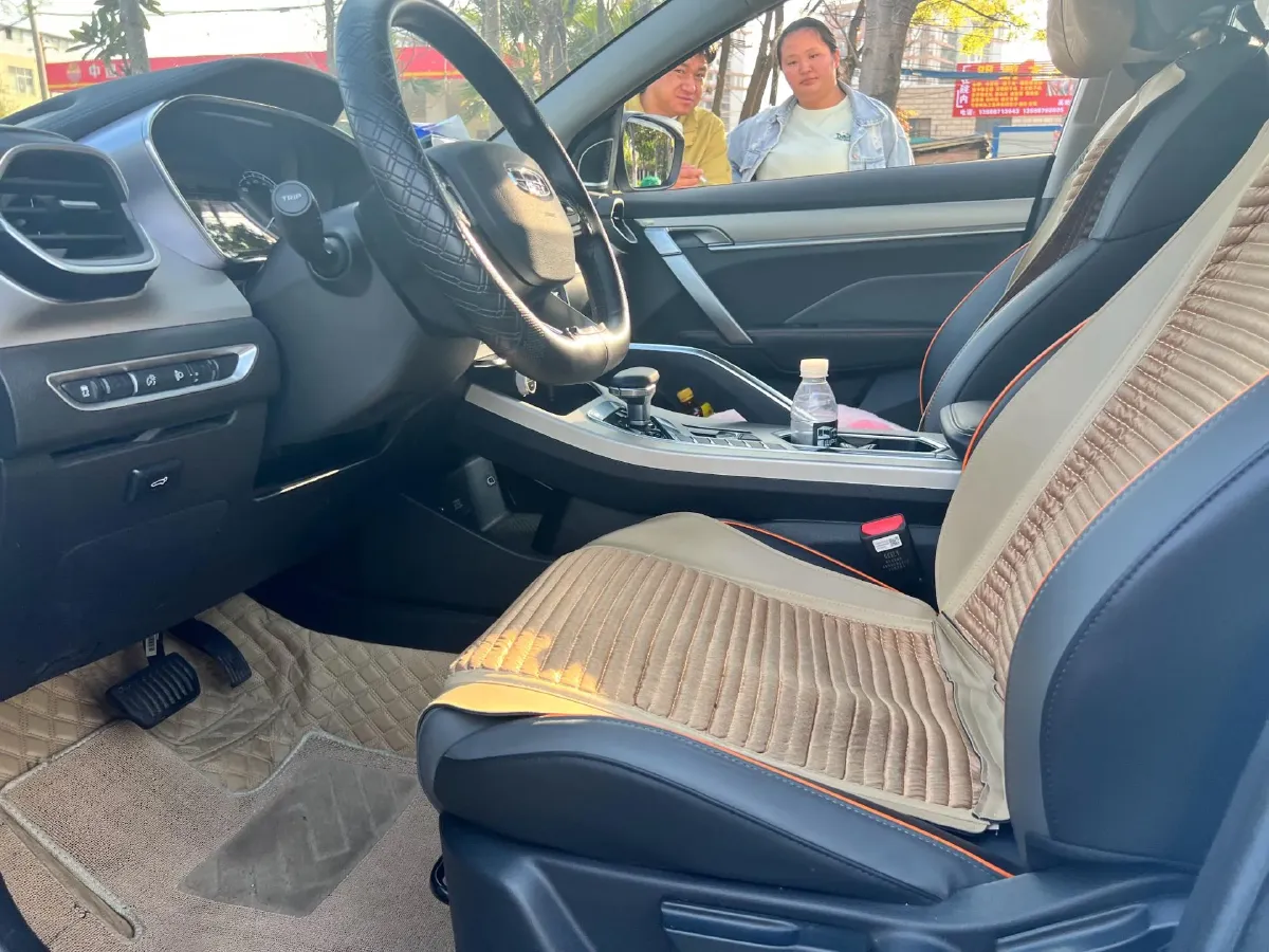 2024 Geely Coolray 1.5T 181HP L4 7DCT,autocango,china used car exporter,china ev exporter,chinese used car exporter,chinese used ev exporter