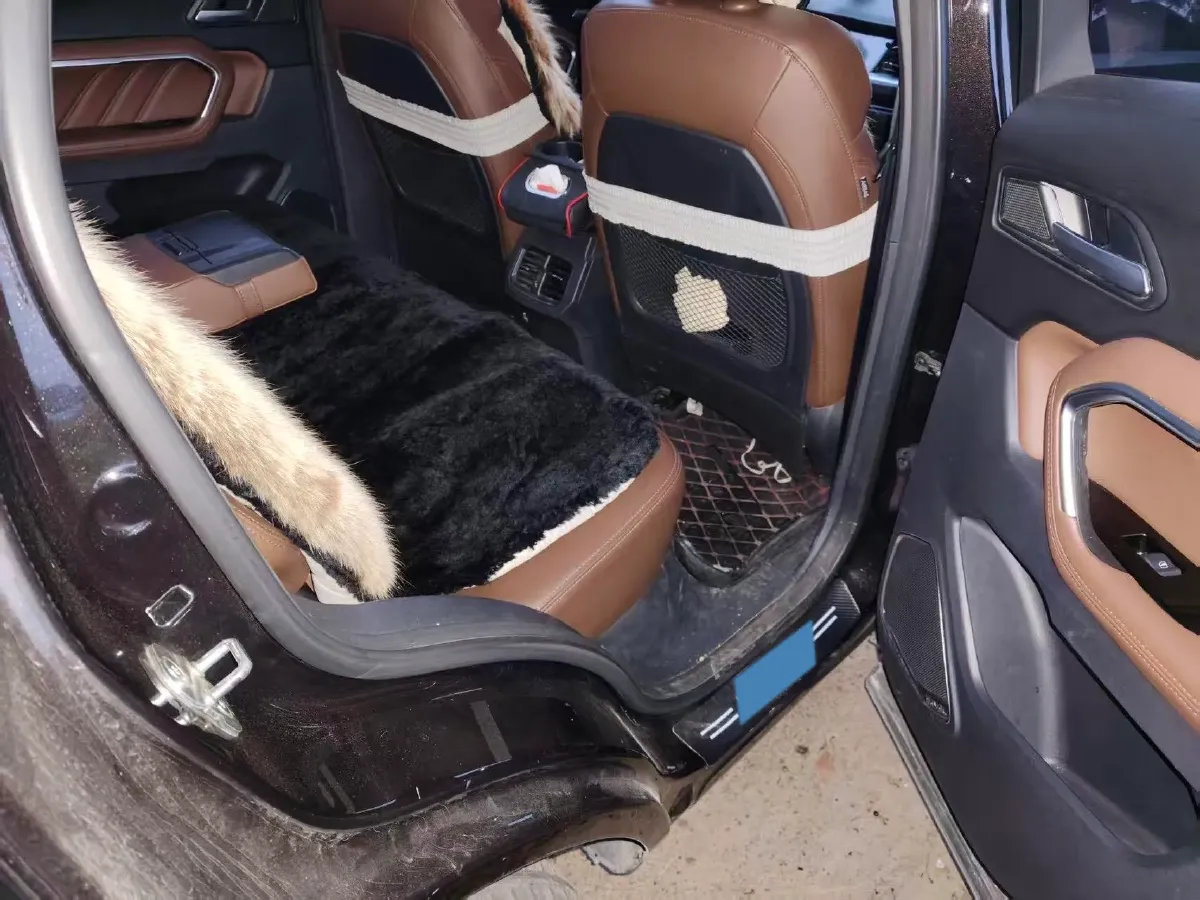 2017 Haval H6 2.0T 197HP L4 7DCT,autocango,china used car exporter,china ev exporter,chinese used car exporter,chinese used ev exporter