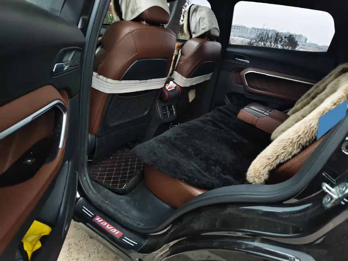 2017 Haval H6 2.0T 197HP L4 7DCT,autocango,china used car exporter,china ev exporter,chinese used car exporter,chinese used ev exporter