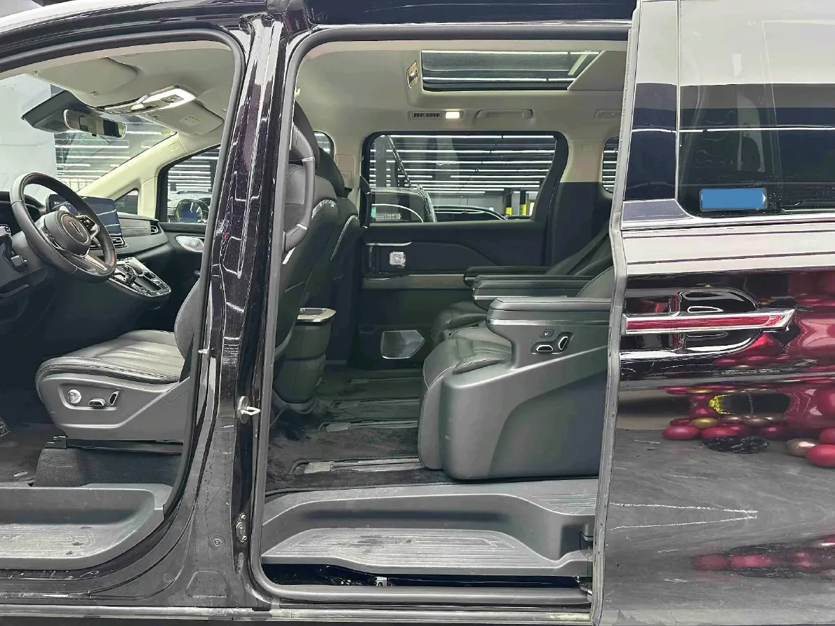 2024 HongQi HQ9 2.0T 163HP L4 1DHT PHEV 20.14KWH,autocango,china used car exporter,china ev exporter,chinese used car exporter,chinese used ev exporter