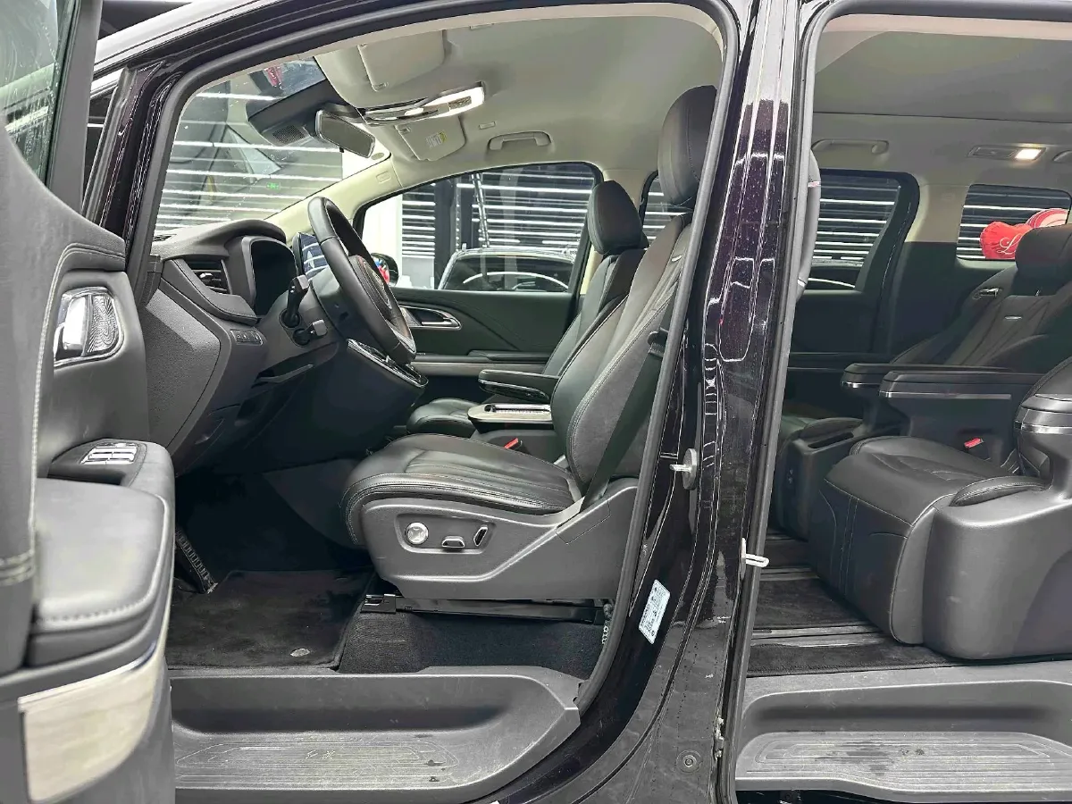 2024 HongQi HQ9 2.0T 163HP L4 1DHT PHEV 20.14KWH,autocango,china used car exporter,china ev exporter,chinese used car exporter,chinese used ev exporter