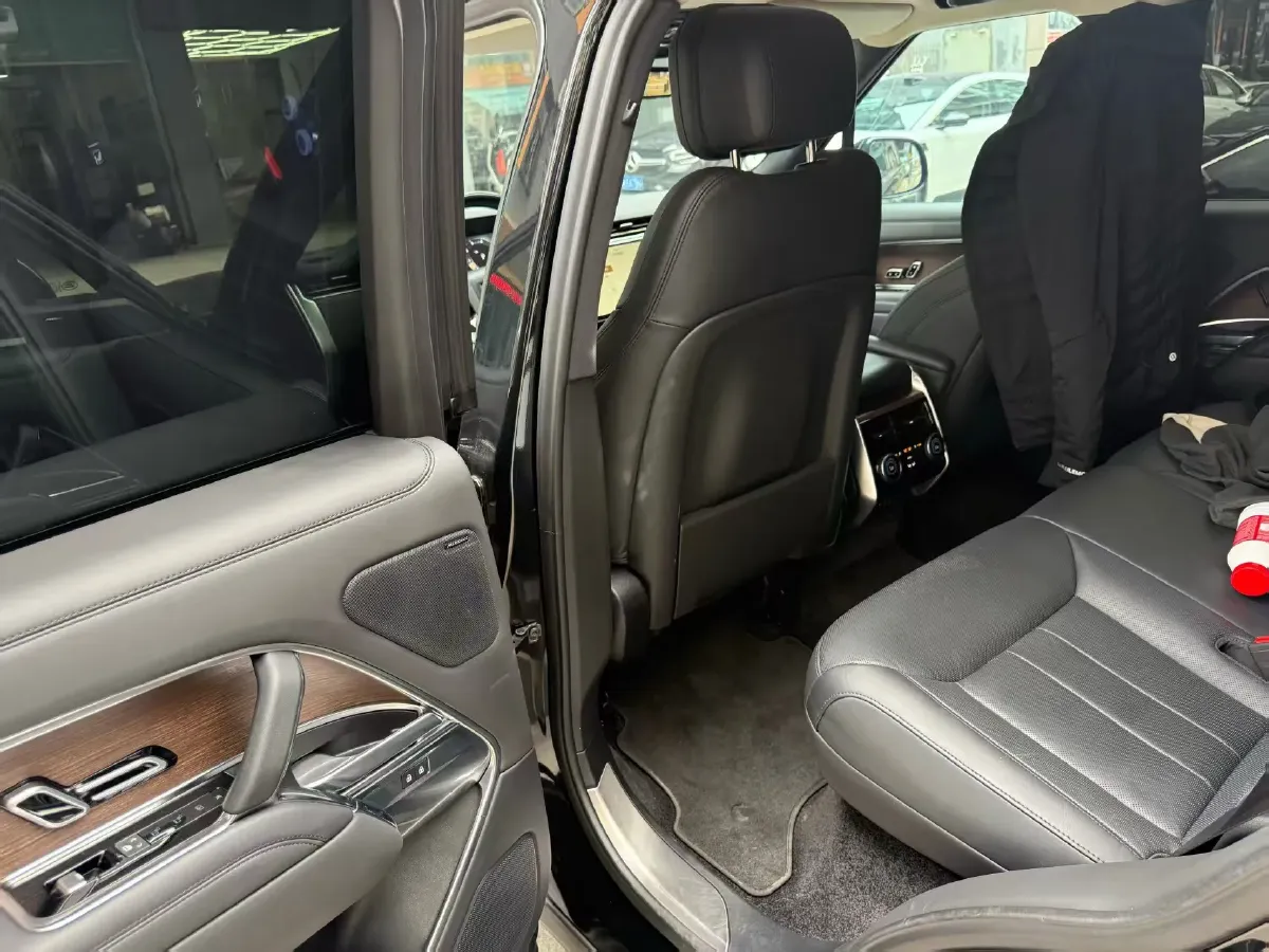 2023 Land Rover Range Rover 3.0T 360HP L6 8AT,autocango,china used car exporter,china ev exporter,chinese used car exporter,chinese used ev exporter