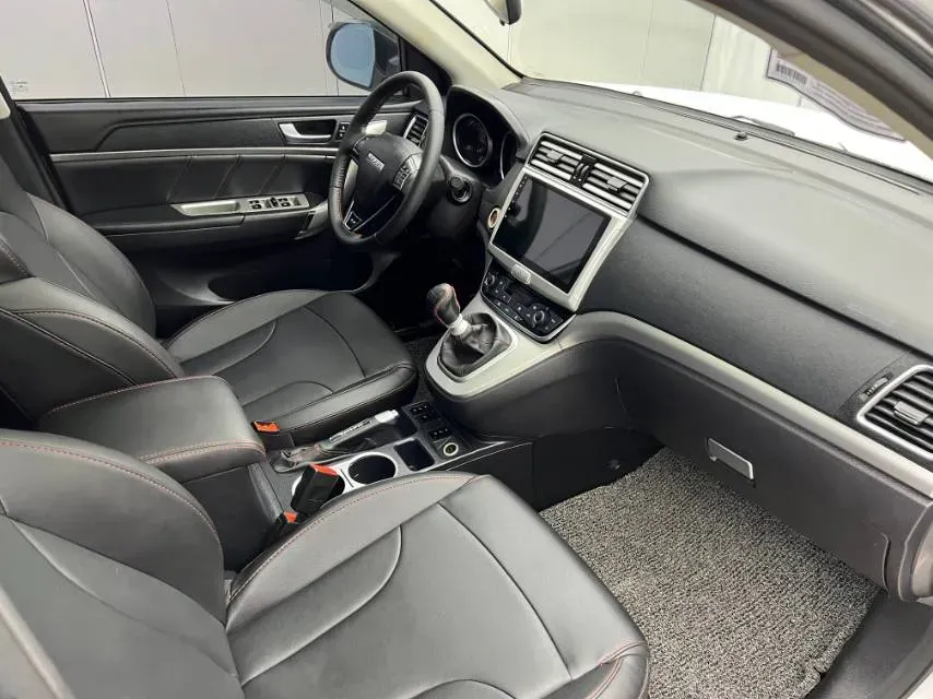 2017 Haval H6 2.0T 163HP L4 6MT,autocango,china used car exporter,china ev exporter,chinese used car exporter,chinese used ev exporter