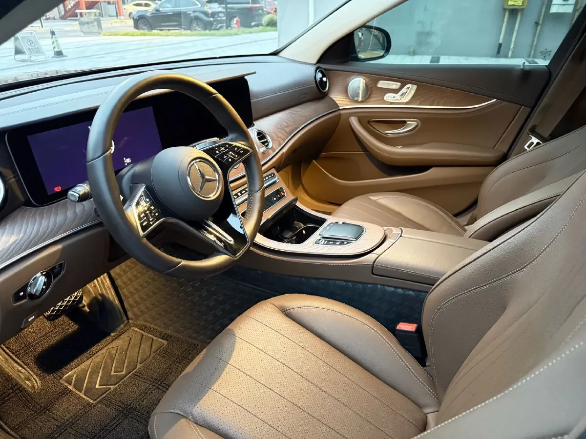 2021 Mercedes-Benz E Class 2.0T 258HP L4 9AT,autocango,china used car exporter,china ev exporter,chinese used car exporter,chinese used ev exporter