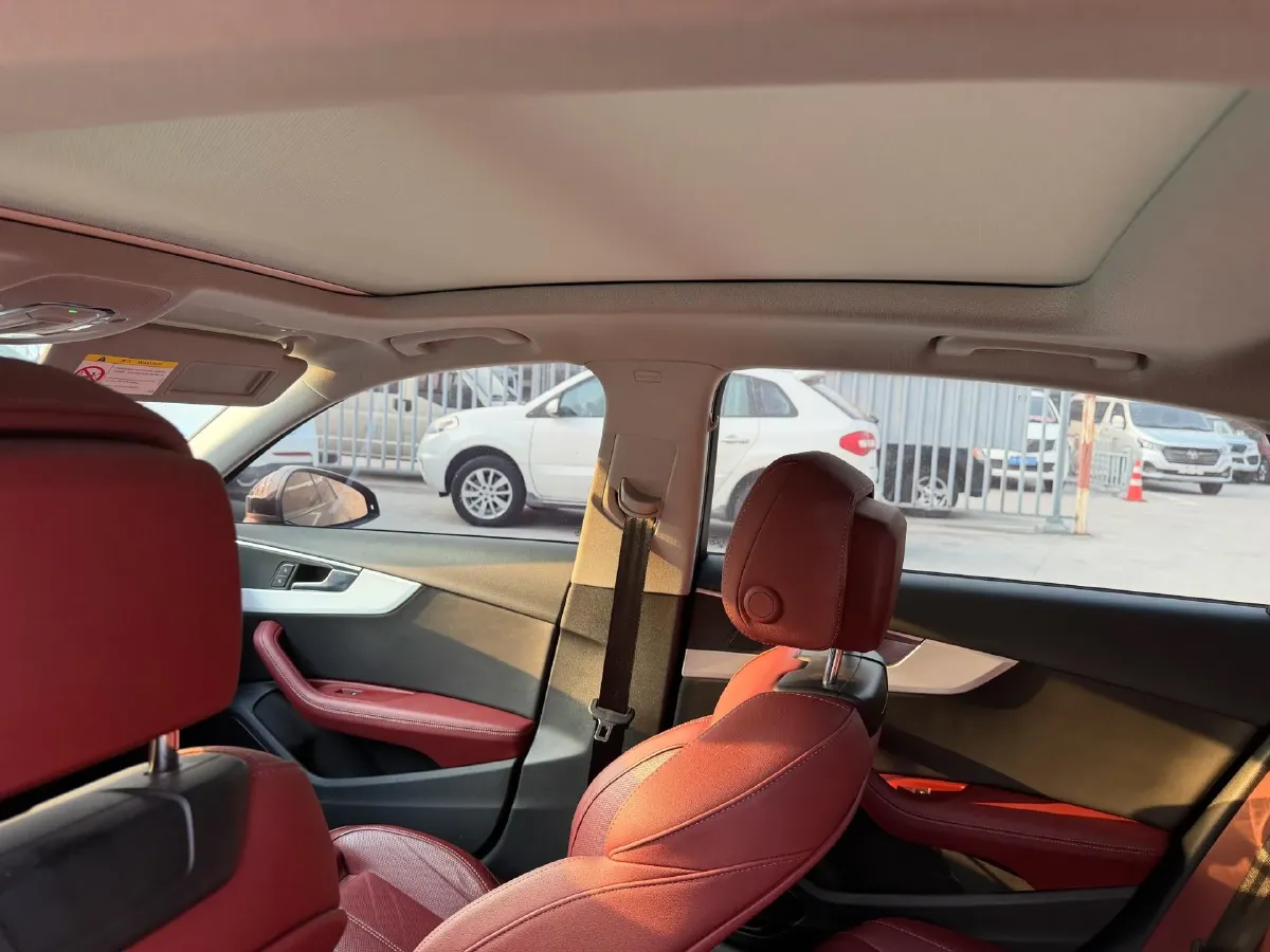 2022 Audi A4L 2.0T 190HP L4 7DCT,autocango,china used car exporter,china ev exporter,chinese used car exporter,chinese used ev exporter