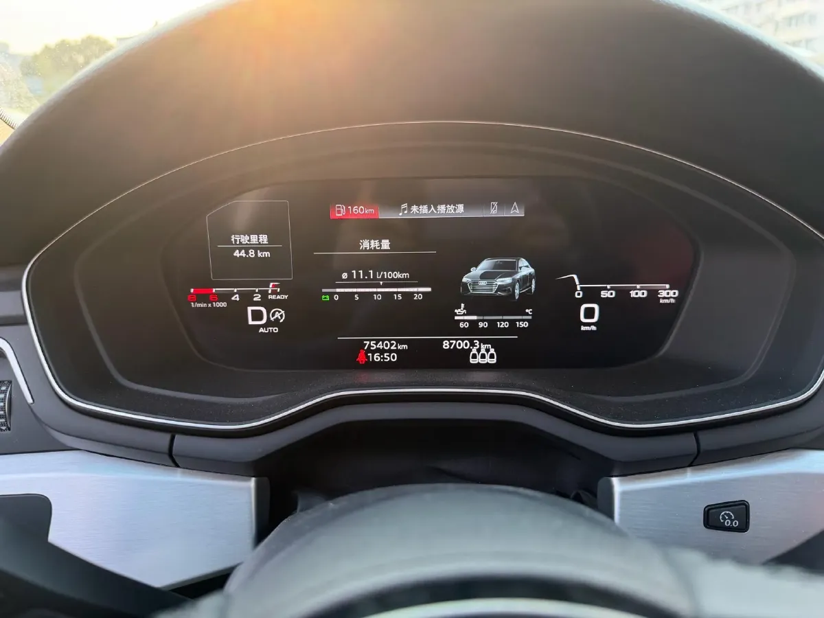 2022 Audi A4L 2.0T 190HP L4 7DCT,autocango,china used car exporter,china ev exporter,chinese used car exporter,chinese used ev exporter