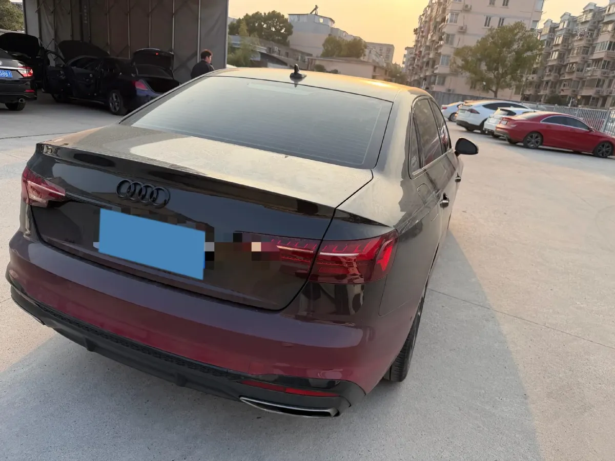 2022 Audi A4L 2.0T 190HP L4 7DCT,autocango,china used car exporter,china ev exporter,chinese used car exporter,chinese used ev exporter