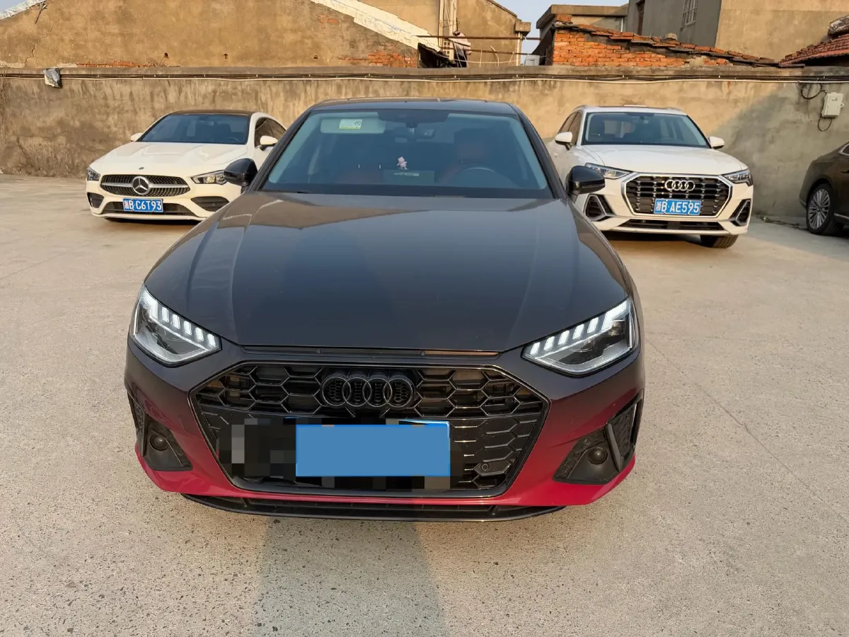 2022 Audi A4L 2.0T 190HP L4 7DCT,autocango,china used car exporter,china ev exporter,chinese used car exporter,chinese used ev exporter