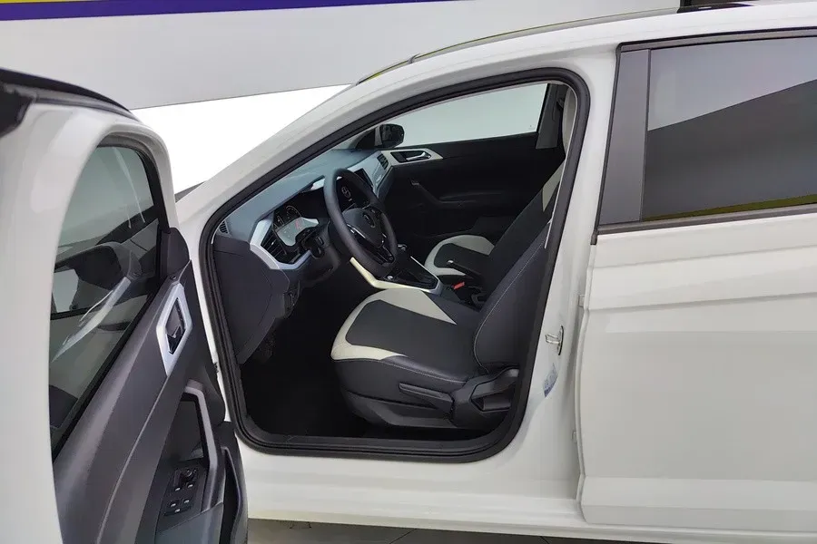 2021 Haval H6 1.5T 169HP L4 7DCT,autocango,china used car exporter,china ev exporter,chinese used car exporter,chinese used ev exporter