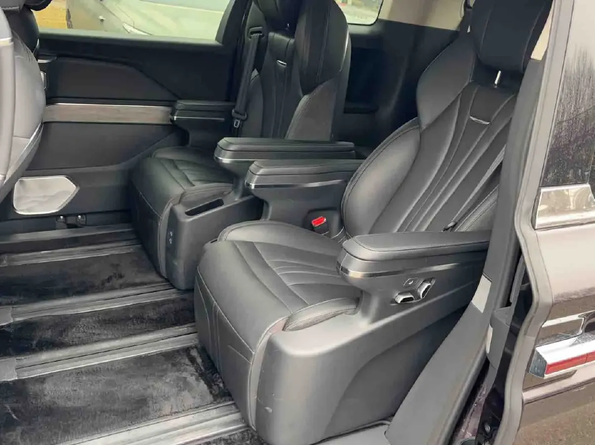 2024 HongQi HQ9 2.0T 163HP L4 1DHT PHEV 20.14KWH,autocango,china used car exporter,china ev exporter,chinese used car exporter,chinese used ev exporter