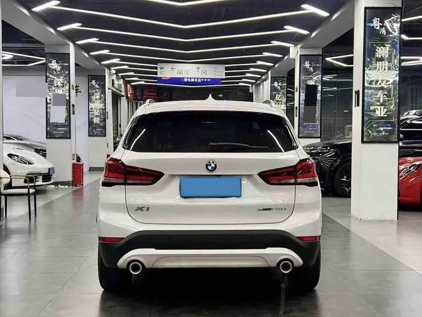 2021 BMW X1 1.5T 140HP L3 7DCT,autocango,china used car exporter,china ev exporter,chinese used car exporter,chinese used ev exporter