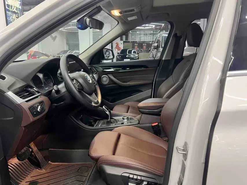 2021 BMW X1 1.5T 140HP L3 7DCT,autocango,china used car exporter,china ev exporter,chinese used car exporter,chinese used ev exporter