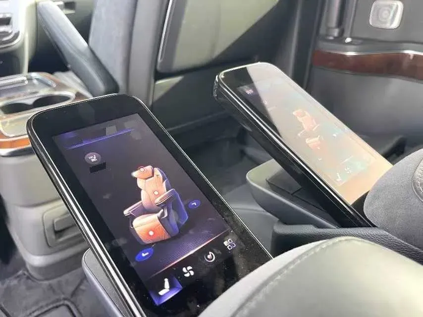 2024 HongQi HQ9 2.0T 163HP L4 1DHT PHEV 20.14KWH,autocango,china used car exporter,china ev exporter,chinese used car exporter,chinese used ev exporter