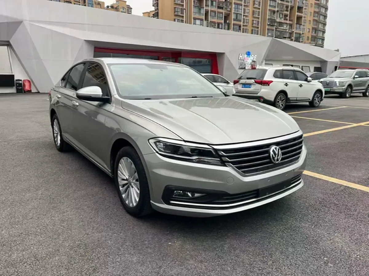 2018 Skoda Karoq 1.4T 150HP L4 7DCT,autocango,china used car exporter,china ev exporter,chinese used car exporter,chinese used ev exporter