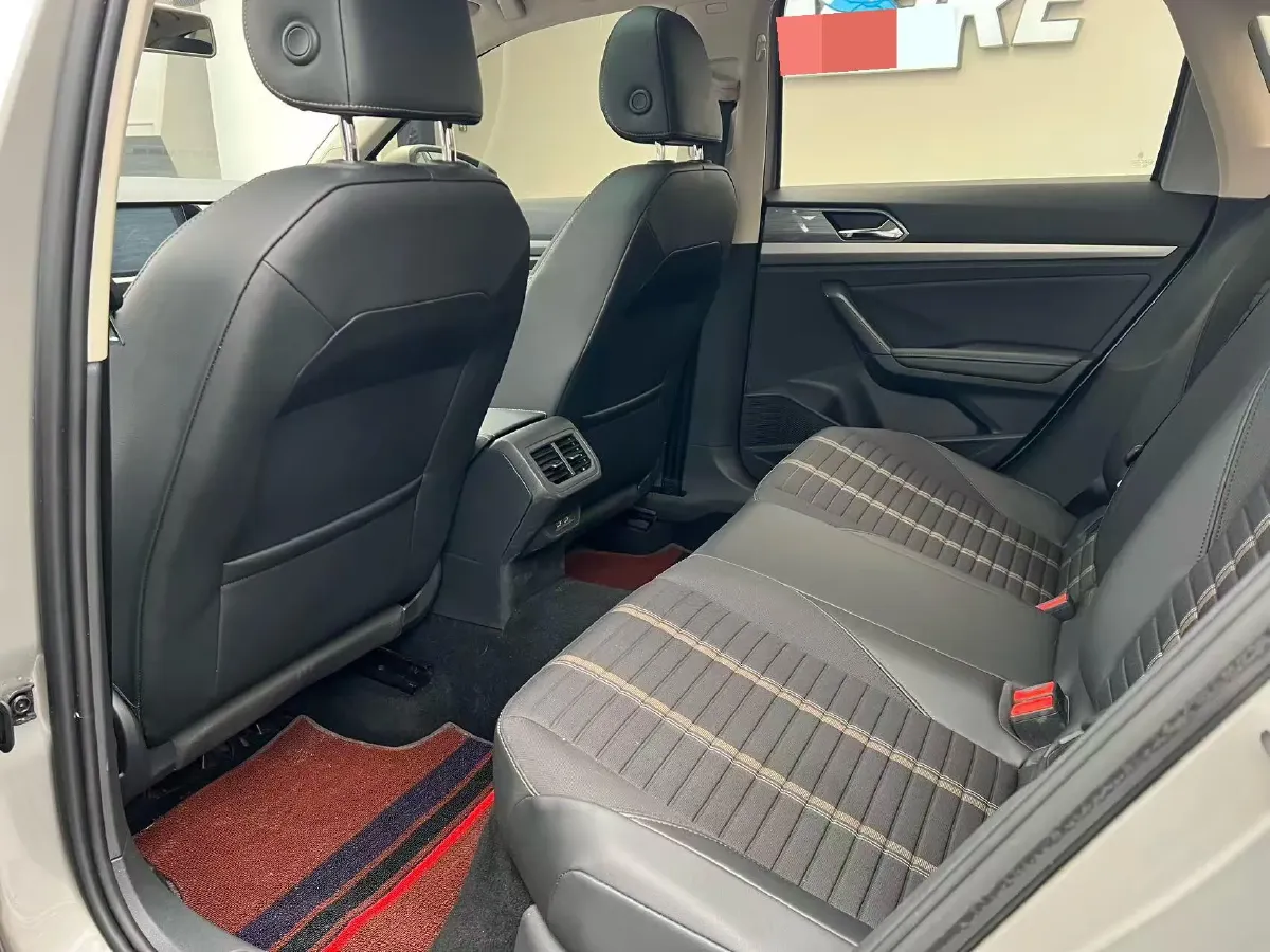 2018 Skoda Karoq 1.4T 150HP L4 7DCT,autocango,china used car exporter,china ev exporter,chinese used car exporter,chinese used ev exporter