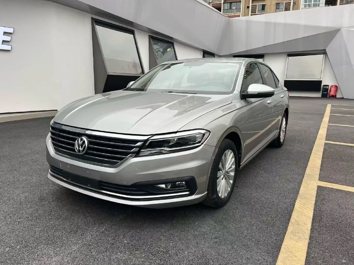 2018 Skoda Karoq 1.4T 150HP L4 7DCT,autocango,china used car exporter,china ev exporter,chinese used car exporter,chinese used ev exporter