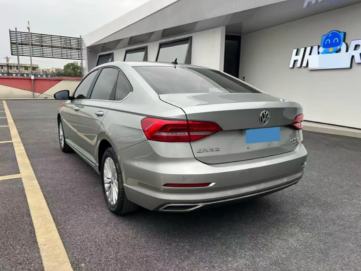 2018 Skoda Karoq 1.4T 150HP L4 7DCT,autocango,china used car exporter,china ev exporter,chinese used car exporter,chinese used ev exporter