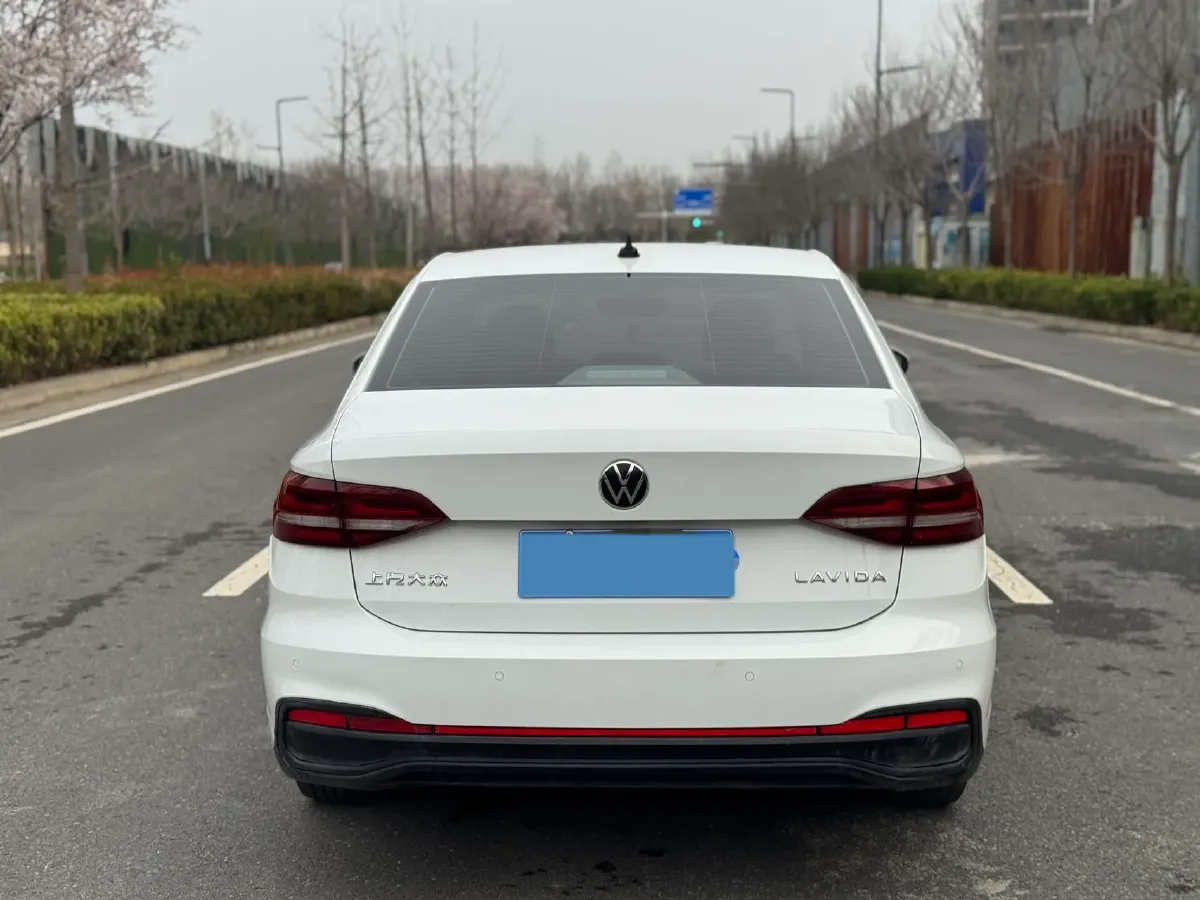2023 Volkswagen Lavida 1.5L 110HP L4 6AT,autocango,china used car exporter,china ev exporter,chinese used car exporter,chinese used ev exporter