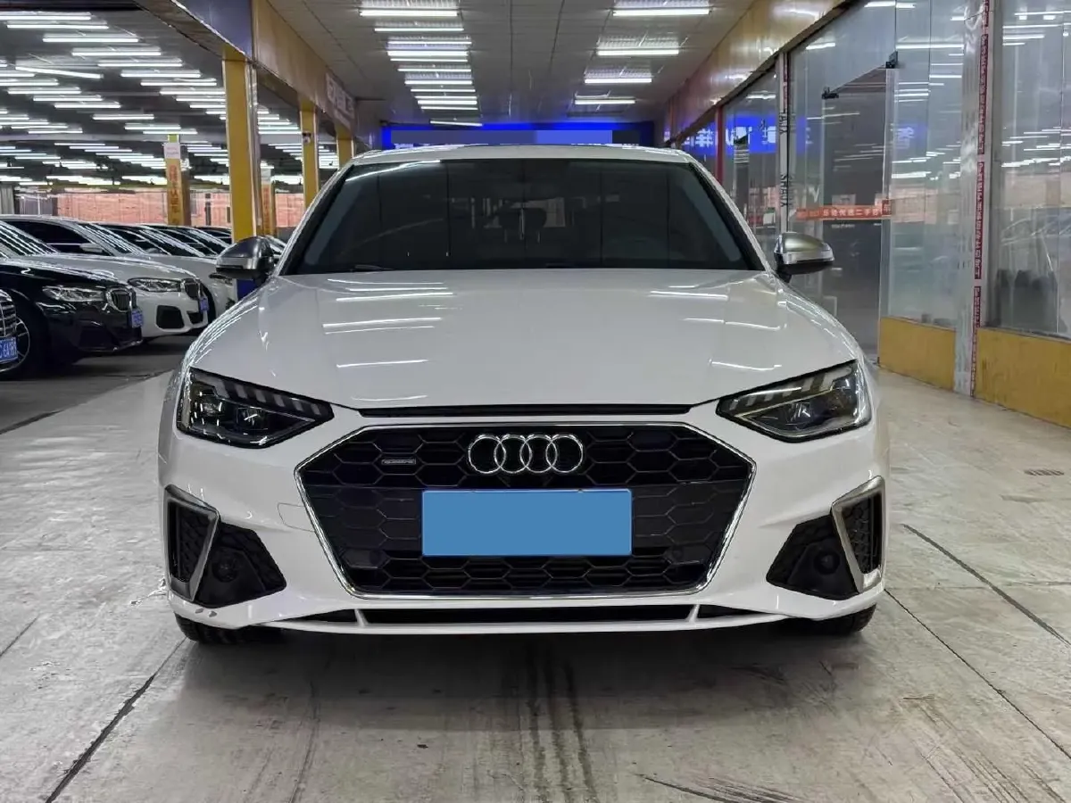 2020 Audi A4L 2.0T 190HP L4 7DCT,autocango,china used car exporter,china ev exporter,chinese used car exporter,chinese used ev exporter