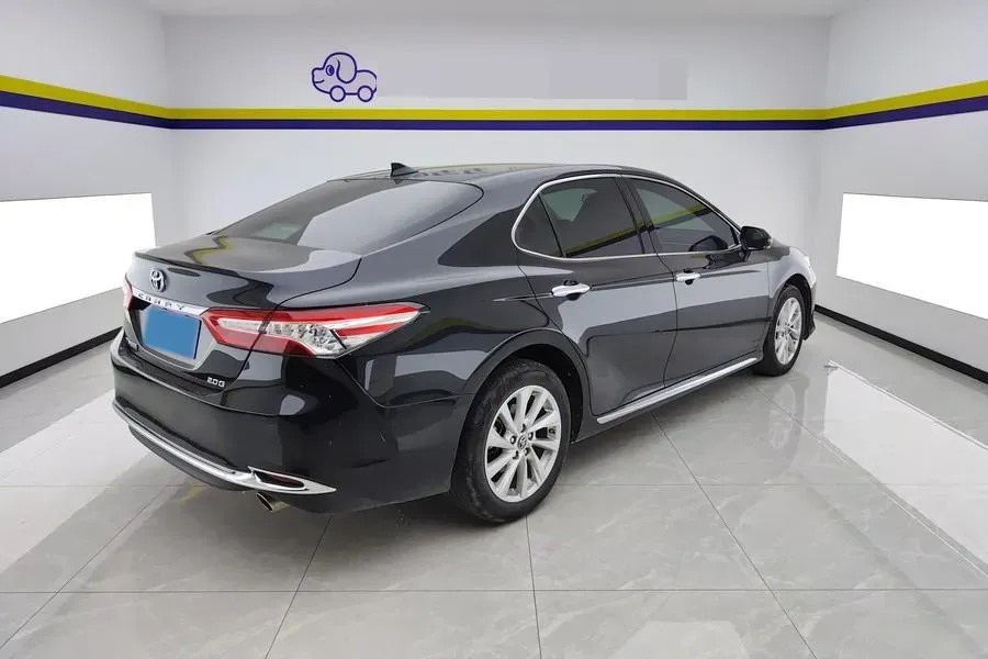 2023 Toyota Camry 2.0L 177HP L4 CVT,autocango,china used car exporter,china ev exporter,chinese used car exporter,chinese used ev exporter