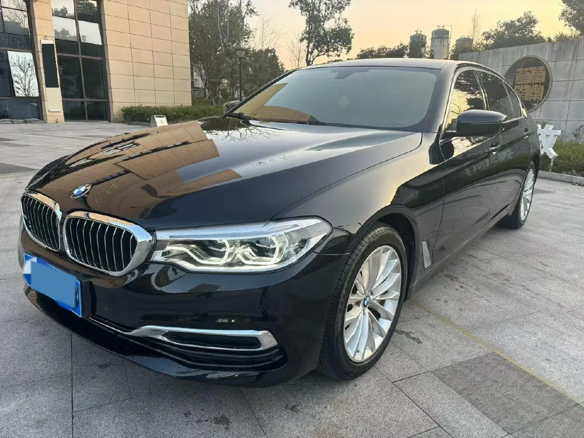 2020 BMW 5 Series 2.0T 252HP L4 8AT,autocango,china used car exporter,china ev exporter,chinese used car exporter,chinese used ev exporter