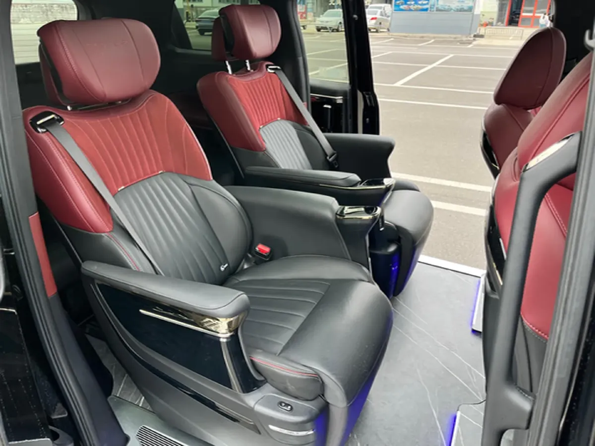 2023 GAC Trumpchi M8 2.0T 252HP L4 8AT,autocango,china used car exporter,china ev exporter,chinese used car exporter,chinese used ev exporter