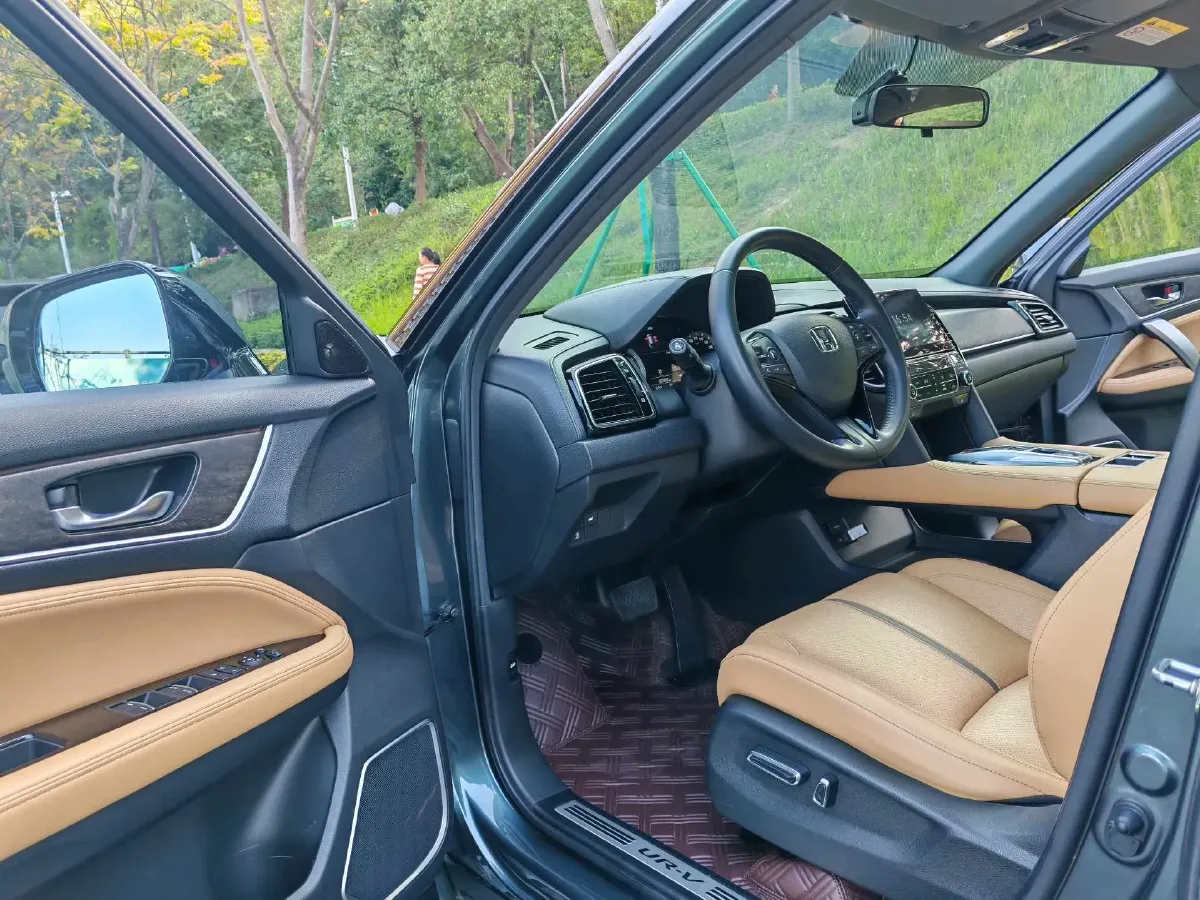 2020 Honda UR-V 2.0T 272HP L4 9AT,autocango,china used car exporter,china ev exporter,chinese used car exporter,chinese used ev exporter