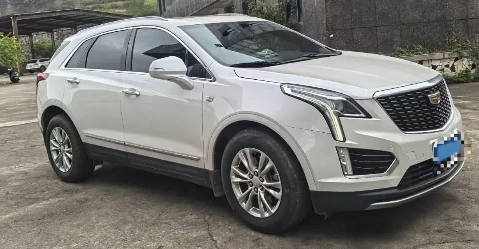 2022 Cadillac XT5 2.0T 237HP L4 9AT,autocango,china used car exporter,china ev exporter,chinese used car exporter,chinese used ev exporter