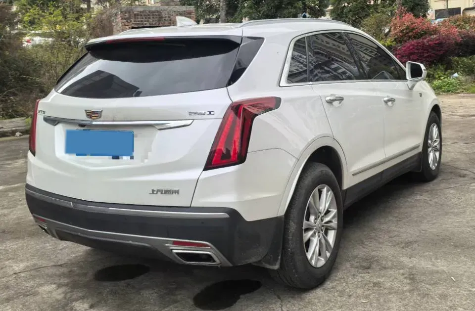 2022 Cadillac XT5 2.0T 237HP L4 9AT,autocango,china used car exporter,china ev exporter,chinese used car exporter,chinese used ev exporter