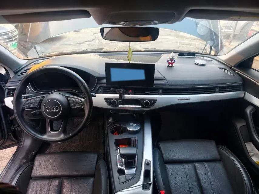 2020 Audi A4L 2.0T 190HP L4 7DCT,autocango,china used car exporter,china ev exporter,chinese used car exporter,chinese used ev exporter