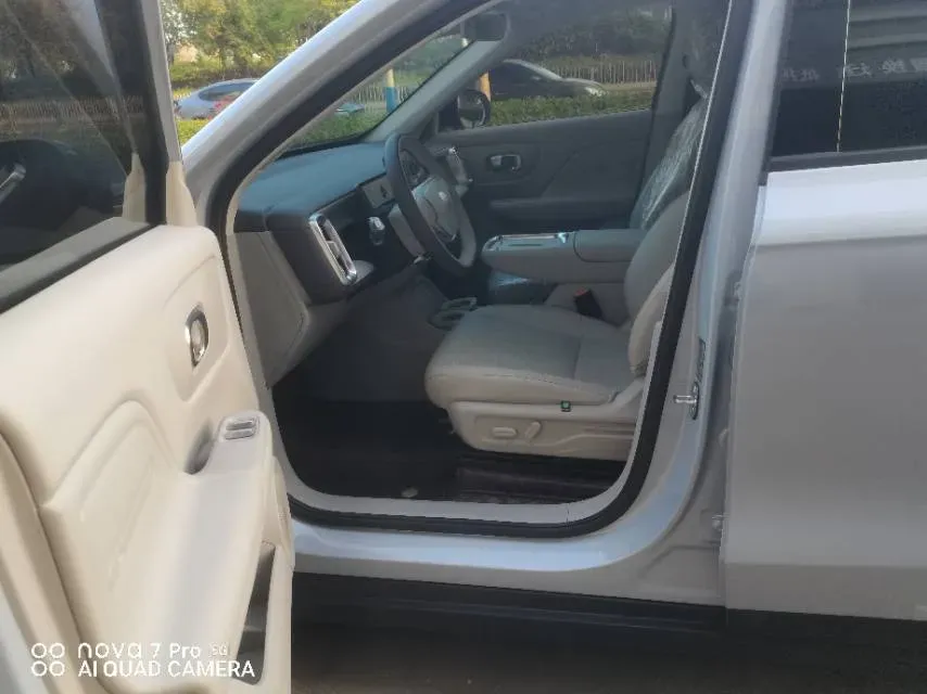 2025 Leapmotor B10 BEV 67.1KWH,autocango,china used car exporter,china ev exporter,chinese used car exporter,chinese used ev exporter